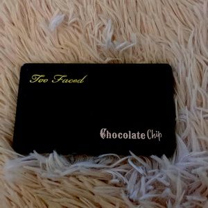 Too faced matte eye shadow palette